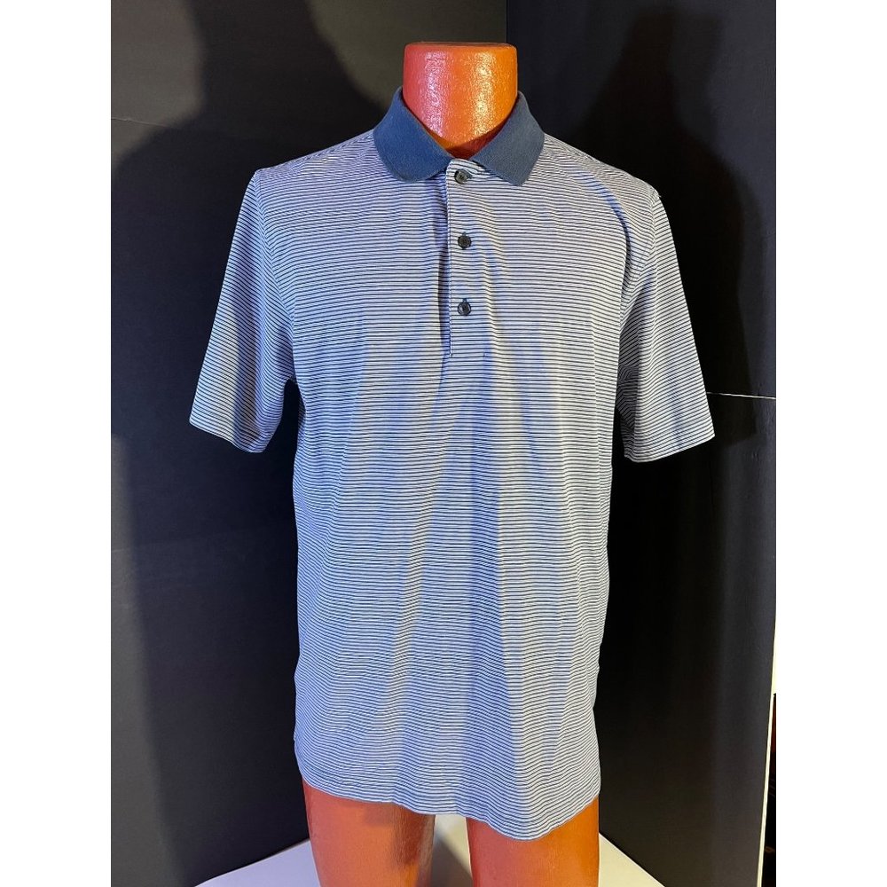 Greg Norman Medium Striped blue and white Lines Shirt Short Sleeve